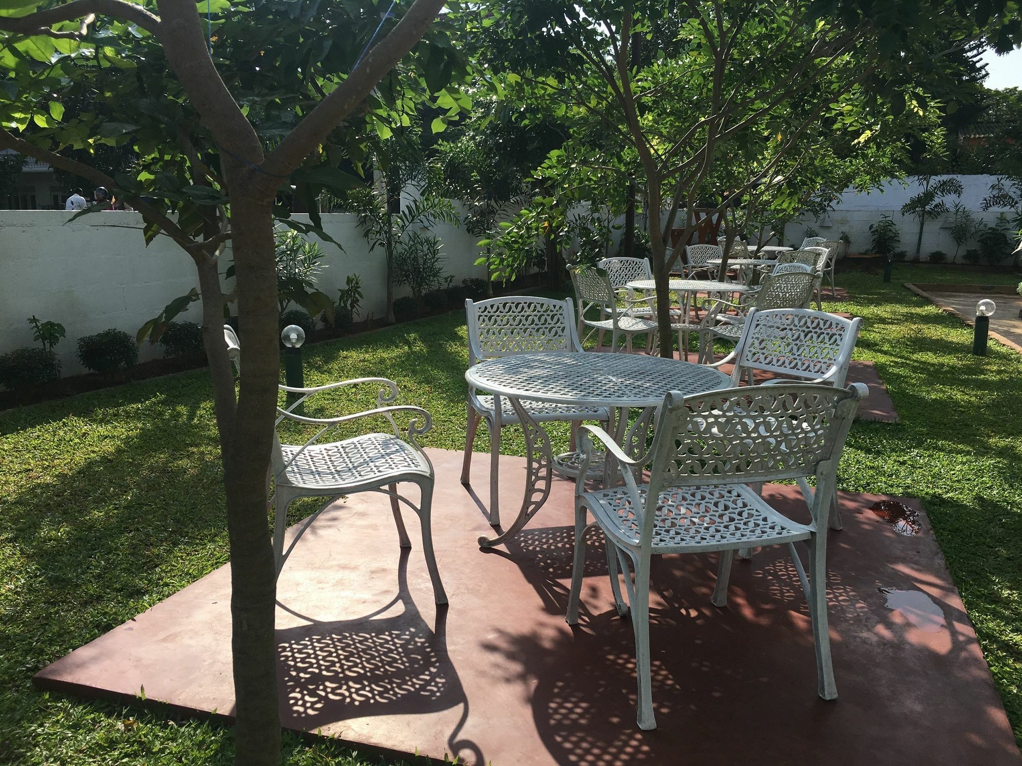 Lavonka Tourist Rest Hotel Anuradhapura Buitenkant foto