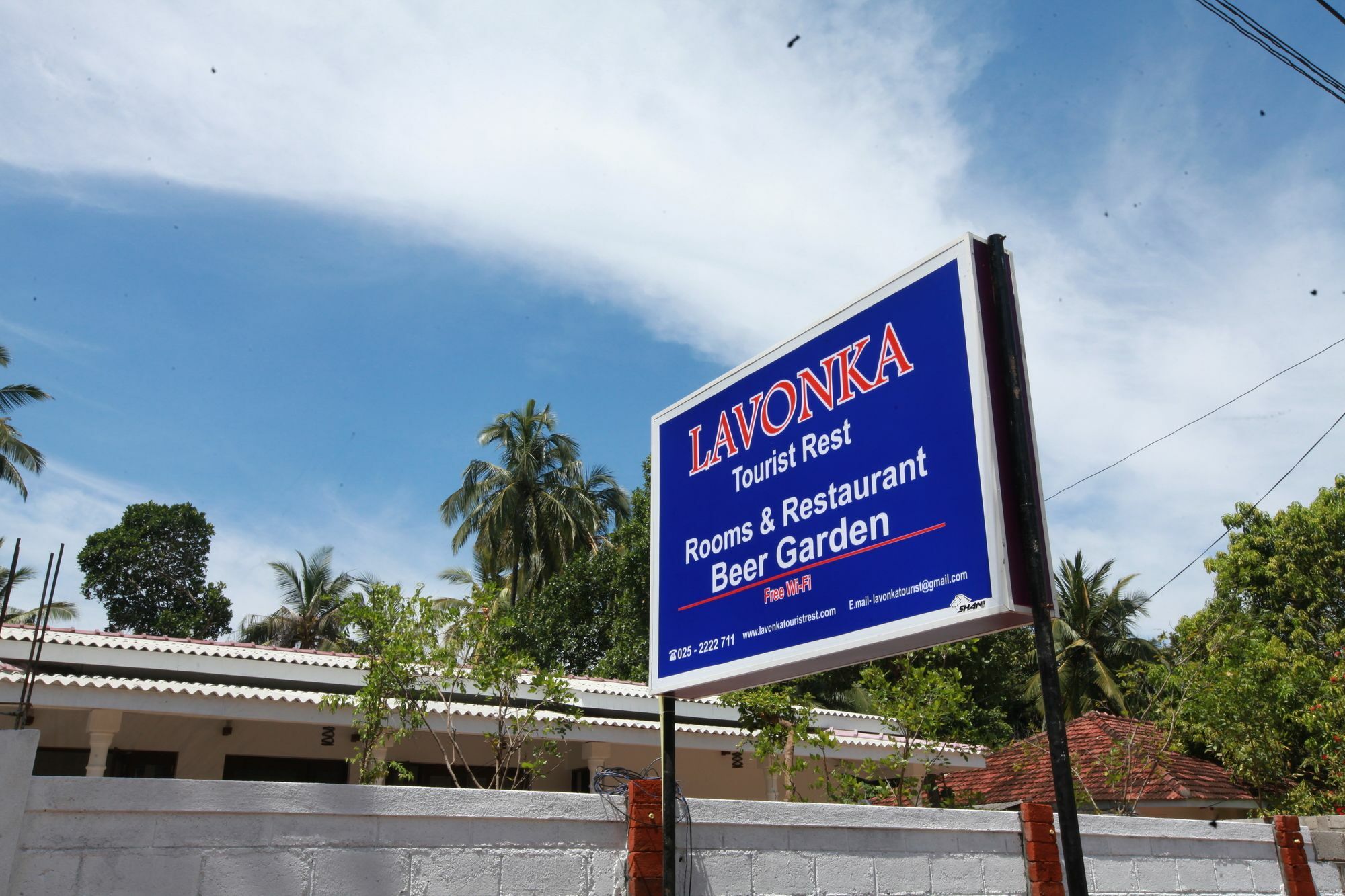 Lavonka Tourist Rest Hotel Anuradhapura Buitenkant foto