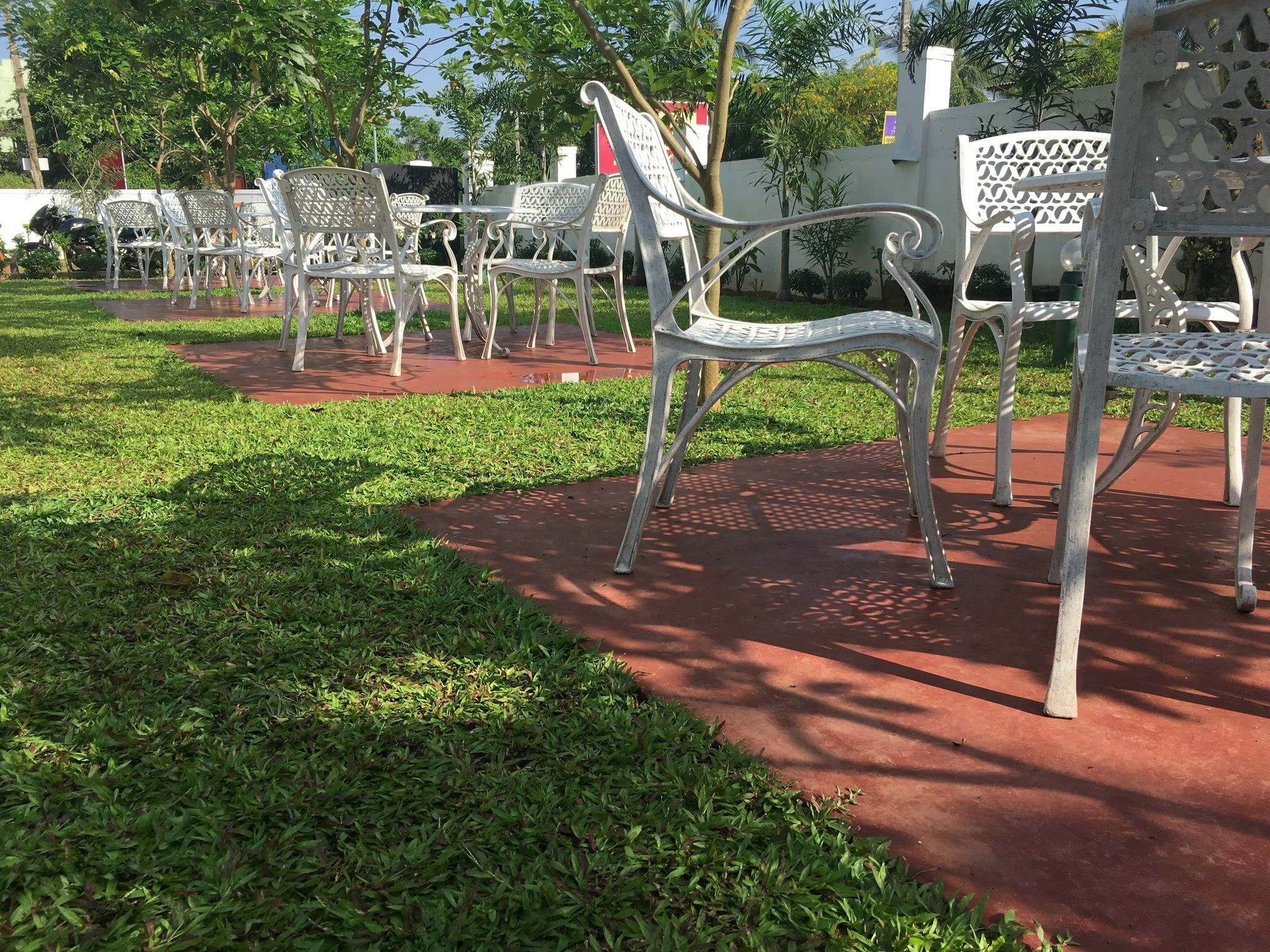 Lavonka Tourist Rest Hotel Anuradhapura Buitenkant foto
