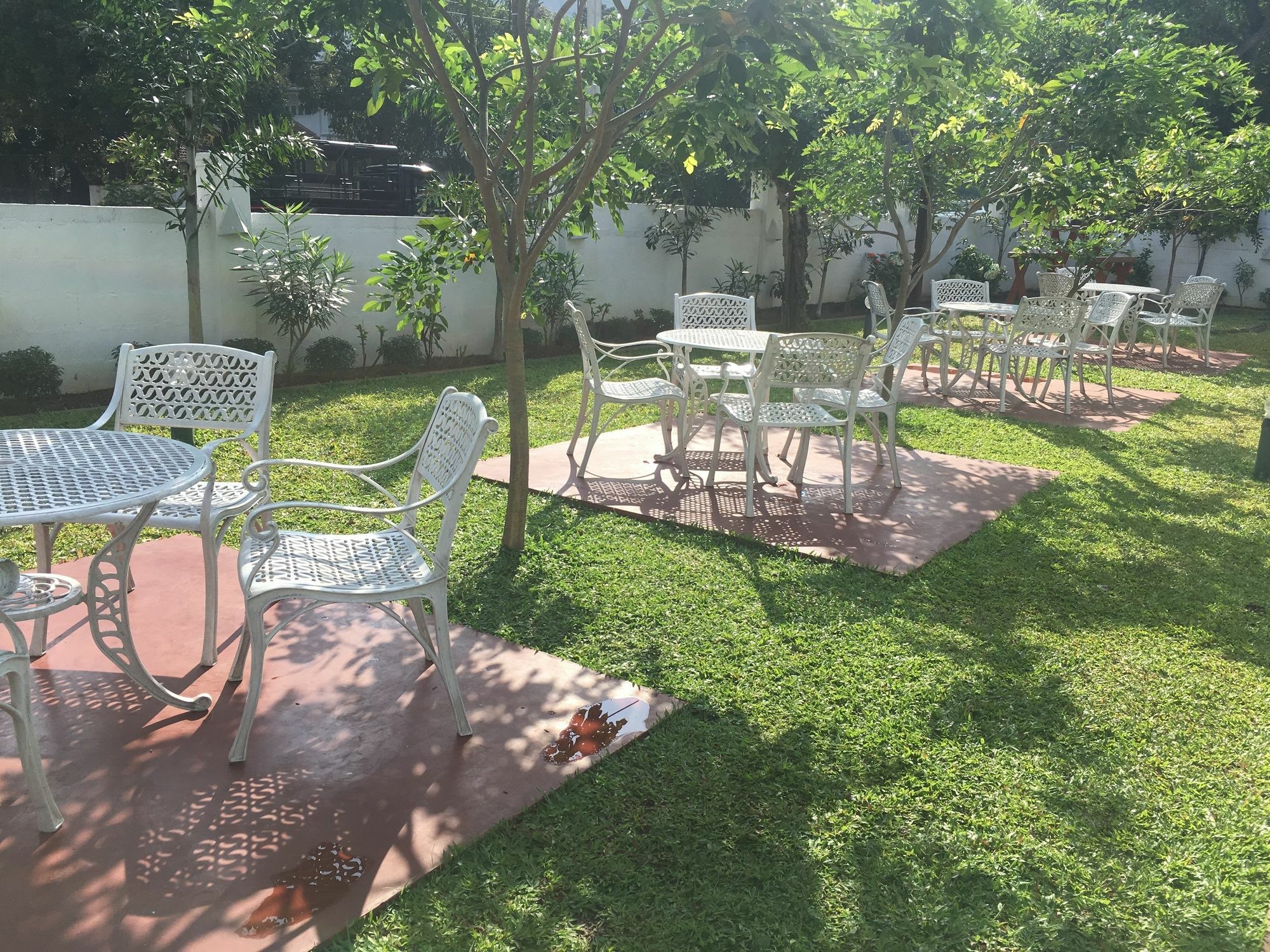 Lavonka Tourist Rest Hotel Anuradhapura Buitenkant foto